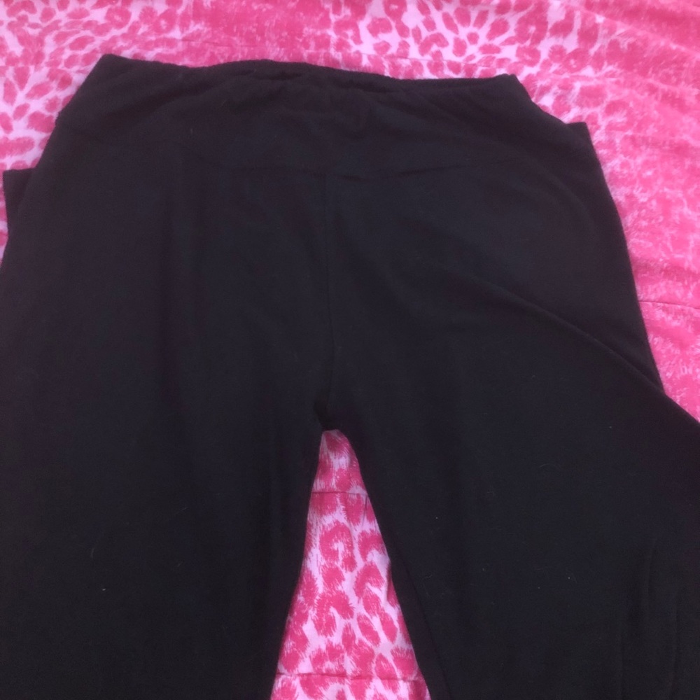 black leggings